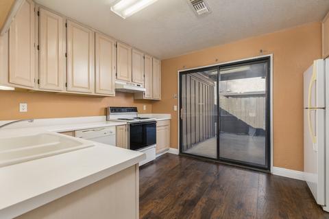 10136 Peaceful Ct, Santee, CA 92071 photo 5
