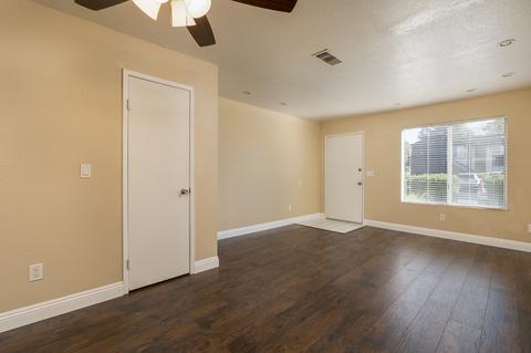 10136 Peaceful Ct, Santee, CA 92071 photo 4