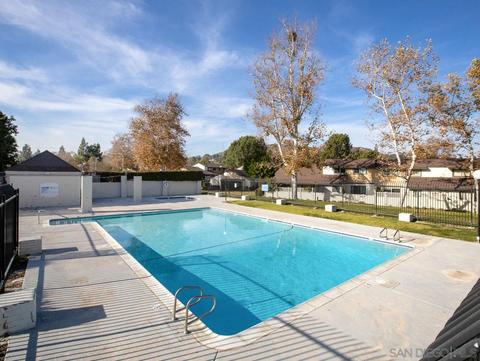 382 Roundtree Gln, Escondido, CA 92026 photo 14