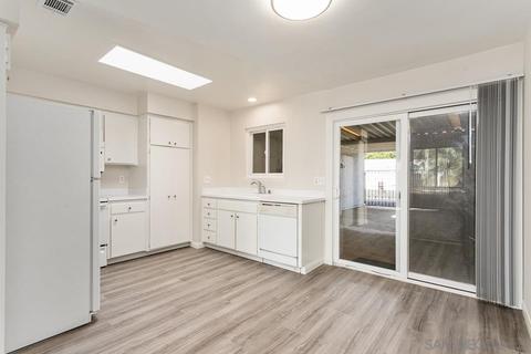 3547 Boussock Ln, Oceanside, CA 92057 photo 2