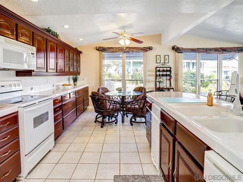 275 S Worthington #106, Spring Valley, CA 91977 photo 7