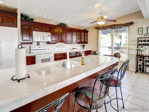 275 S Worthington #106, Spring Valley, CA 91977 photo 12