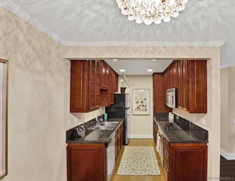 8536 Via Mallorca #A, La Jolla, CA 92037 photo 10