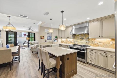 716 Silver St, La Jolla, CA 92037 photo 1