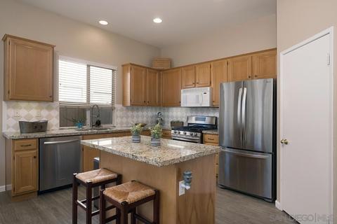 43169 Primavera Dr, Temecula, CA 92592 photo 4