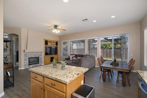 43169 Primavera Dr, Temecula, CA 92592 photo 7