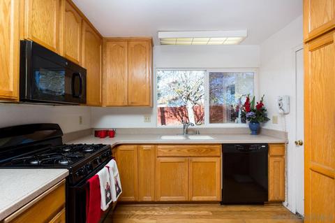 10854 Wagon Wheel Dr, Spring Valley, CA 91978 photo 14