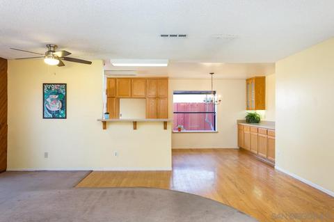 10854 Wagon Wheel Dr, Spring Valley, CA 91978 photo 9