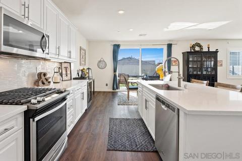 519 Saddle Pl, Escondido, CA 92026 photo 5