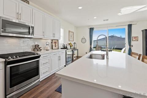 519 Saddle Pl, Escondido, CA 92026 photo 6
