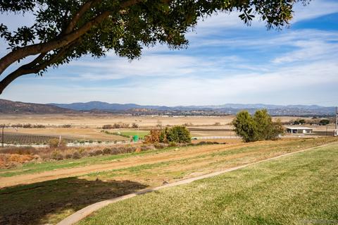 18155 Traylor Rd, Ramona, CA 92065 photo 4