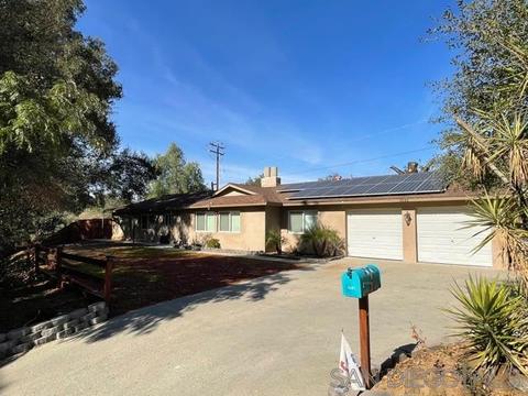 1032 Silver Springs Ln, Fallbrook, CA 92028 photo 2