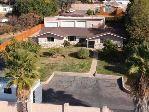 8157 Starview Dr, El Cajon, CA 92021 photo 2