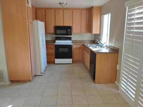 10641 King Phillip Ct, Santee, CA 92071 photo 8