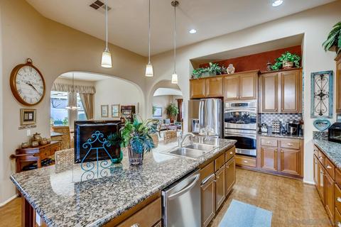 33748 Emerald Creek Ct, Temecula, CA 92592 photo 8