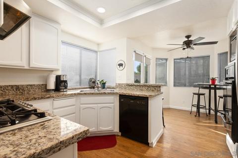 3833 Wildrose Gln, Escondido, CA 92025 photo 8