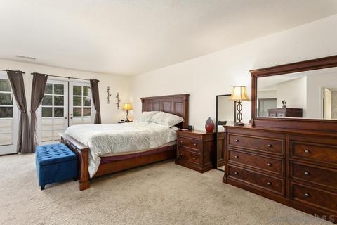 3833 Wildrose Gln, Escondido, CA 92025 photo 14