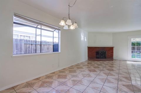 504 Roja St, Oceanside, CA 92057 photo 9