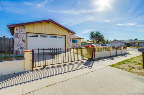 504 Roja St, Oceanside, CA 92057 photo 4