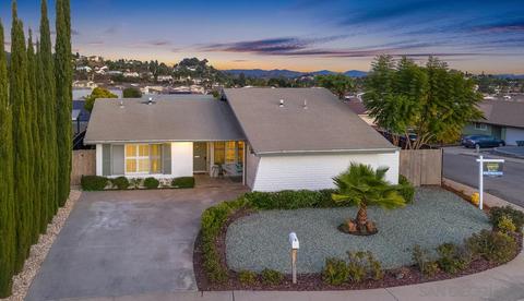 1904 Edith Dr, Escondido, CA 92026 photo 3