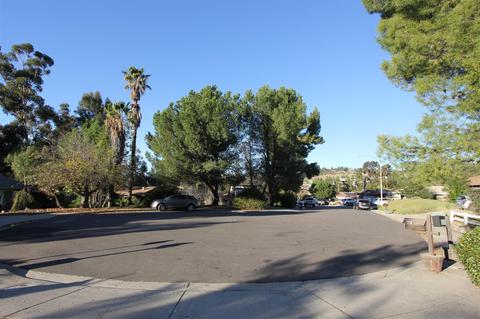1466 Alpine Grove Ln, Alpine, CA 91901 photo 3