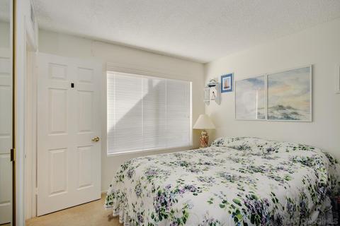 4704 Galicia Way, Oceanside, CA 92056 photo 17