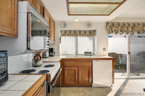 4704 Galicia Way, Oceanside, CA 92056 photo 14