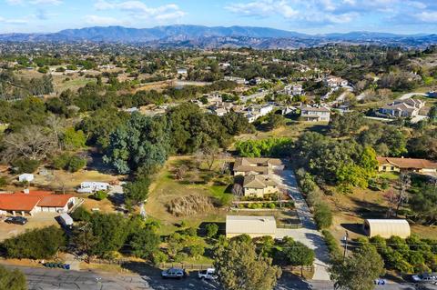 716 Del Valle Dr, Fallbrook, CA 92028 photo 41