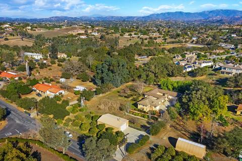 716 Del Valle Dr, Fallbrook, CA 92028 photo 42