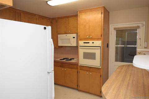 11751 Waterhill Rd, Lakeside, CA 92040 photo 9
