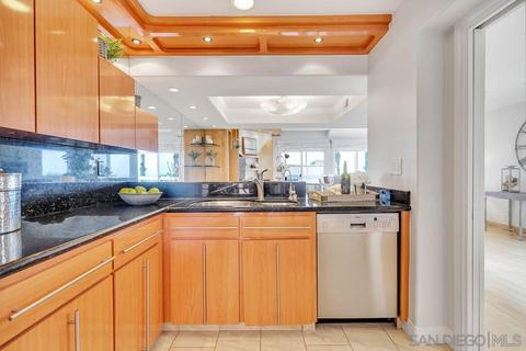 775 Bonair Pl, La Jolla, CA 92037 photo 12