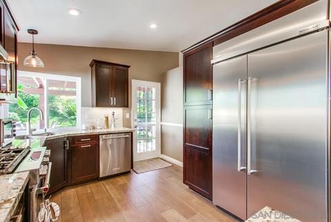 2052 Badger Gln, Escondido, CA 92029 photo 4