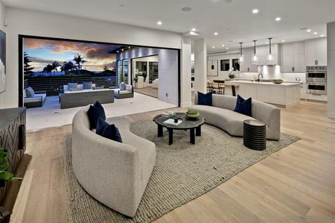 5912 Beaumont Ave, La Jolla, CA 92037 photo 4