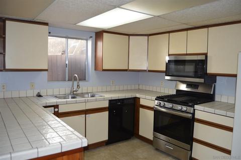 4010 Massachuttes, La Mesa, CA 91941 photo 21
