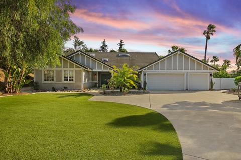 823 Needlerock Pl, Escondido, CA 92025 photo 2