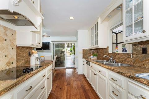 615 Westbourne St, La Jolla, CA 92037 photo 7