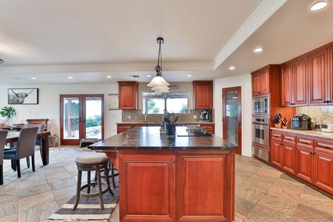 11836 Rocoso Rd, Lakeside, CA 92040 photo 2