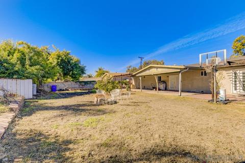 483 Parkbrook St, Spring Valley, CA 91977 photo 2