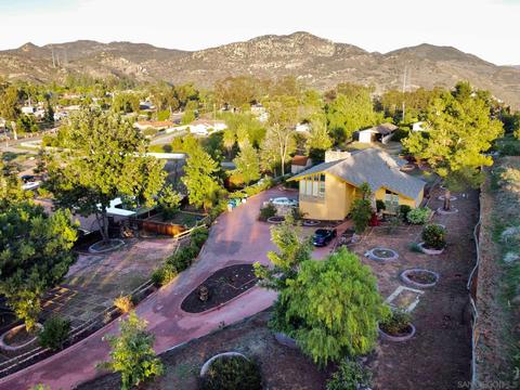 729 Singing Trails Dr, El Cajon, CA 92019 photo 8