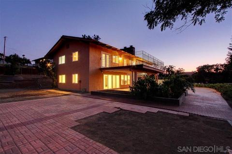 729 Singing Trails Dr, El Cajon, CA 92019 photo 2
