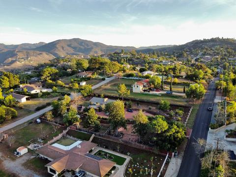 729 Singing Trails Dr, El Cajon, CA 92019 photo 9