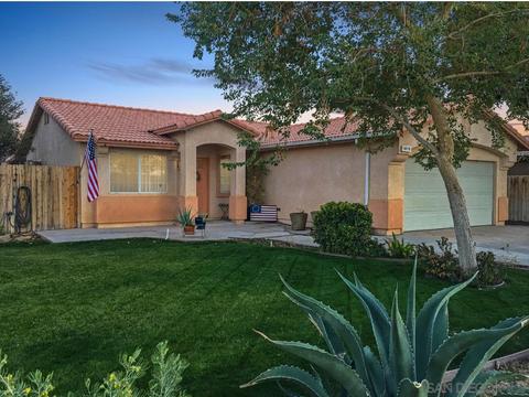 1070 Panno St, Brawley, CA 92227 photo 1