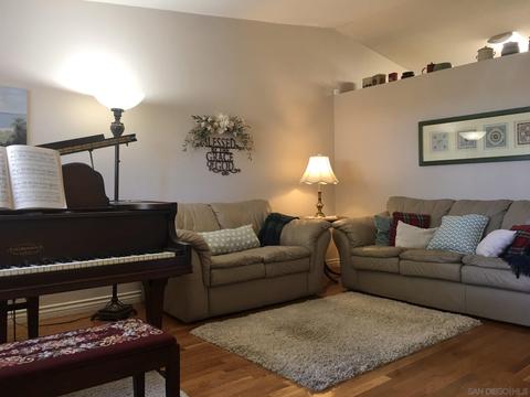 1070 Panno St, Brawley, CA 92227 photo 4