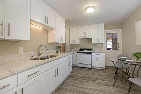 1010 Arden Dr, Encinitas, CA 92024 photo 8