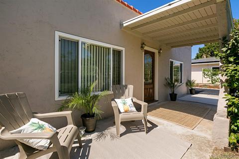 1010 Arden Dr, Encinitas, CA 92024 photo 4