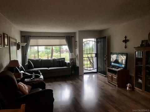 3508 Pear Blossom Cir, Oceanside, CA 92057 photo 7