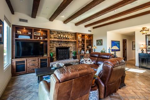 10462 Russell Rd, La Mesa, CA 91941 photo 13