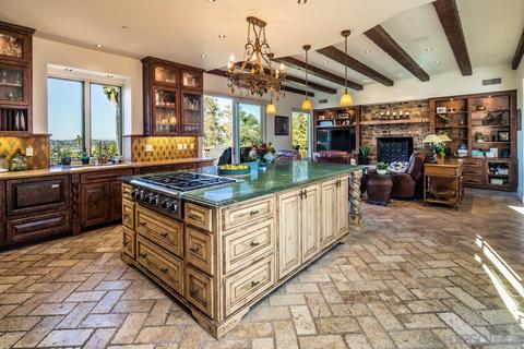10462 Russell Rd, La Mesa, CA 91941 photo 12