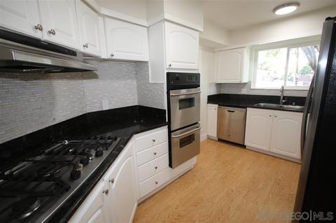 822 E Washington Ave, Escondido, CA 92025 photo 3