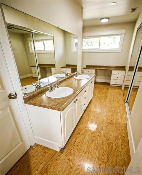 822 E Washington Ave, Escondido, CA 92025 photo 13